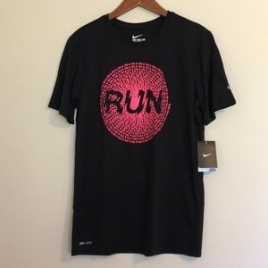 NIKE Men’s Tee Nike Run Dri-Fit Size M